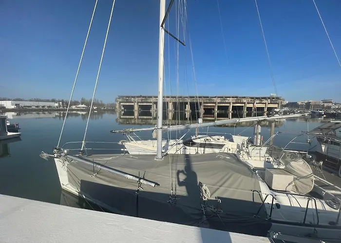 Båthotell Peniche *